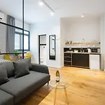 The Square - By Beach Apartments Tlv